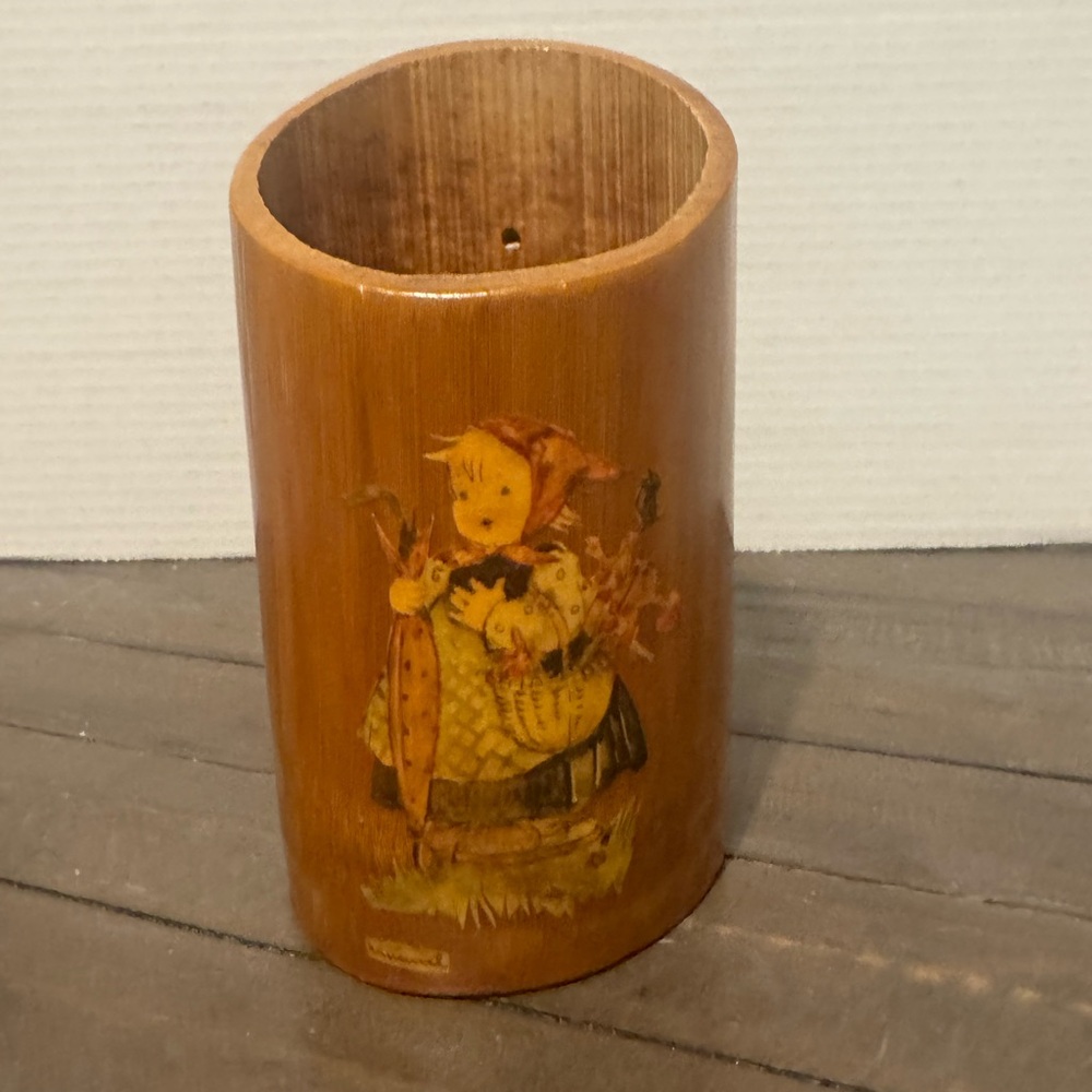 Rustic Brown Wooden Vase with Vintage Illustration
